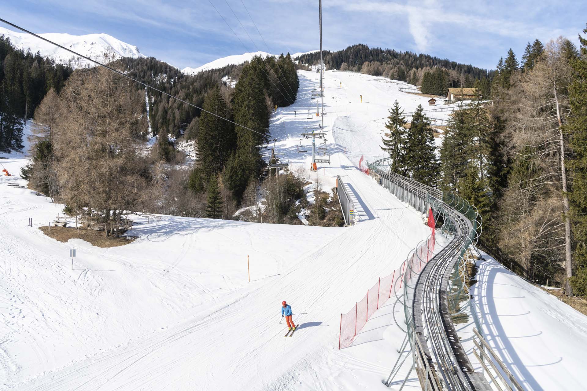 Spass beim Skifahren auf dem Erlebnisberg Pradaschier in der Lenzerheide