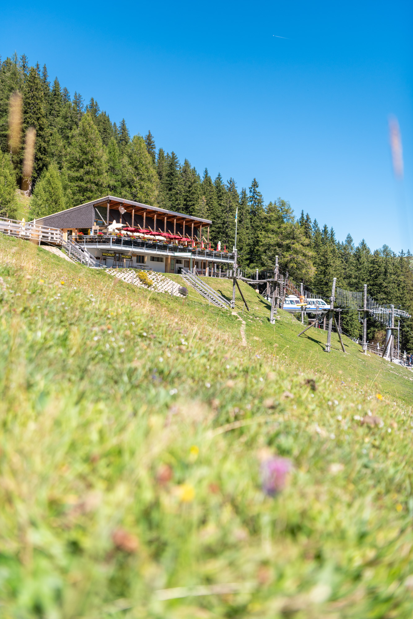 Bergrestaurant auf dem Erlebnisberg Pradaschier im Sommer