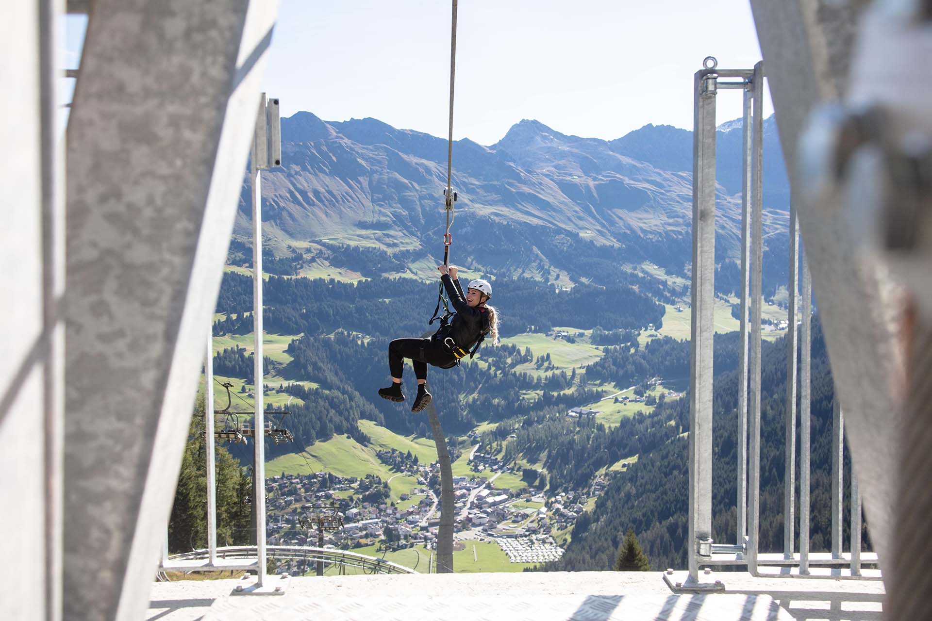 Nervenkitzel pur beim Ziplining auf Pradaschier